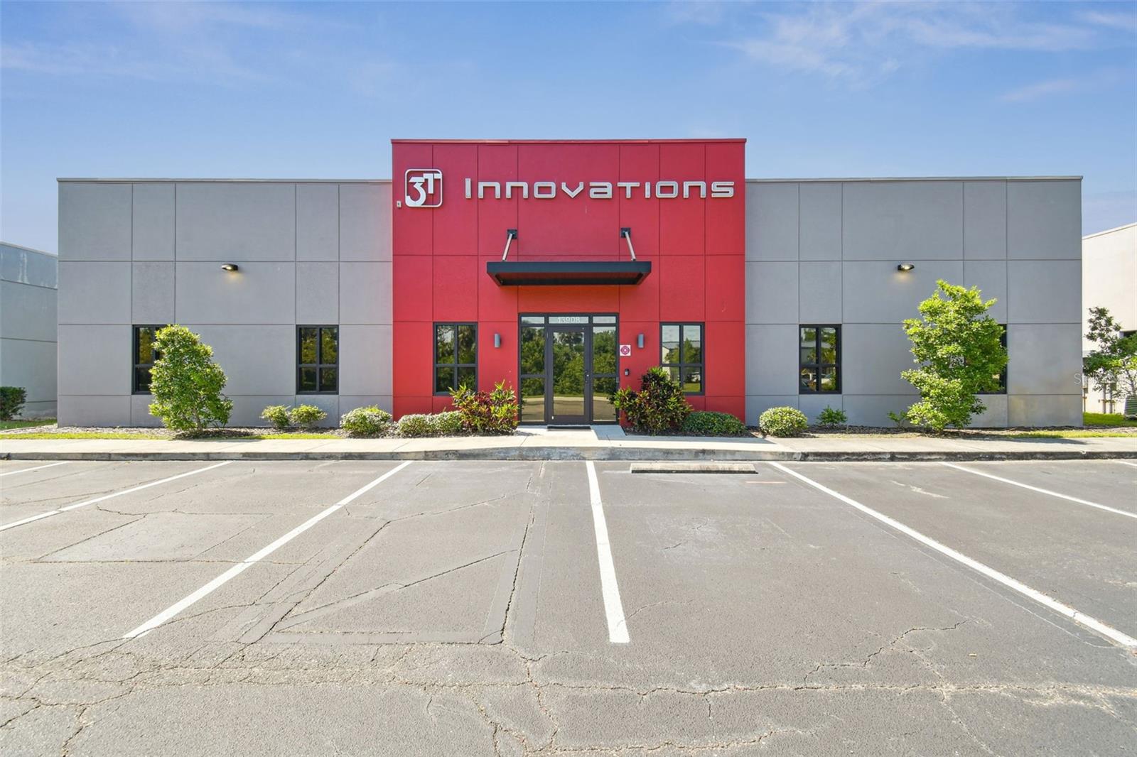 13908 MONROES BUSINESS PARK — photo 4