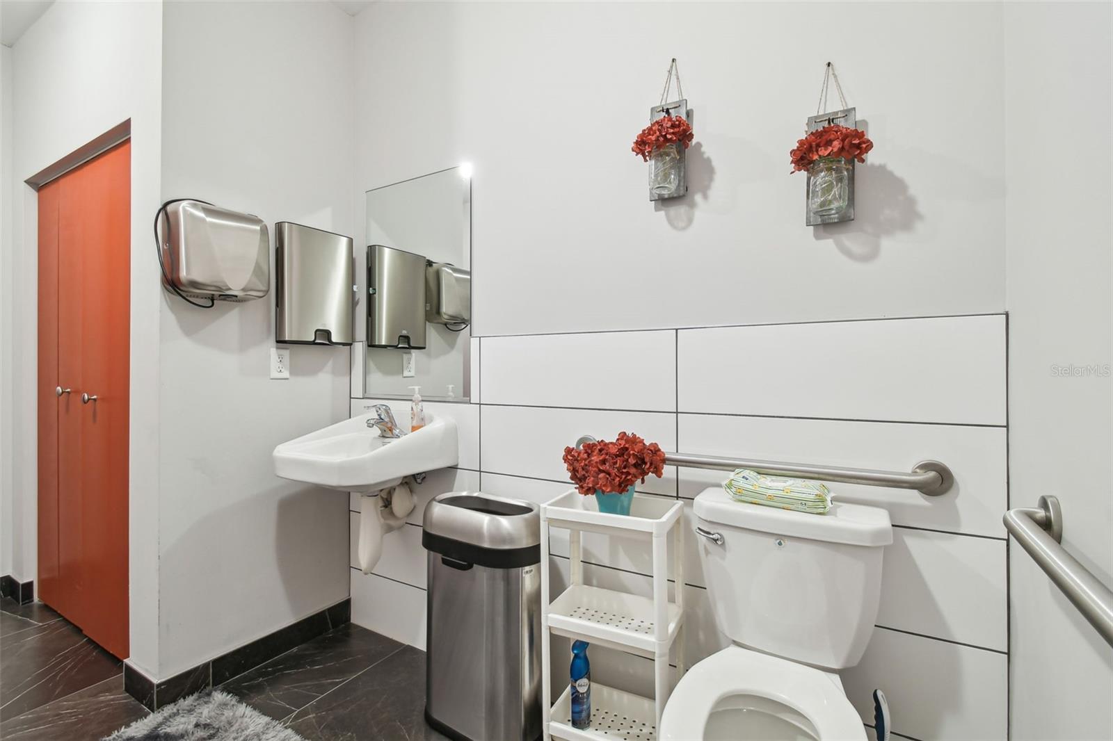 13908 MONROES BUSINESS PARK — photo 29