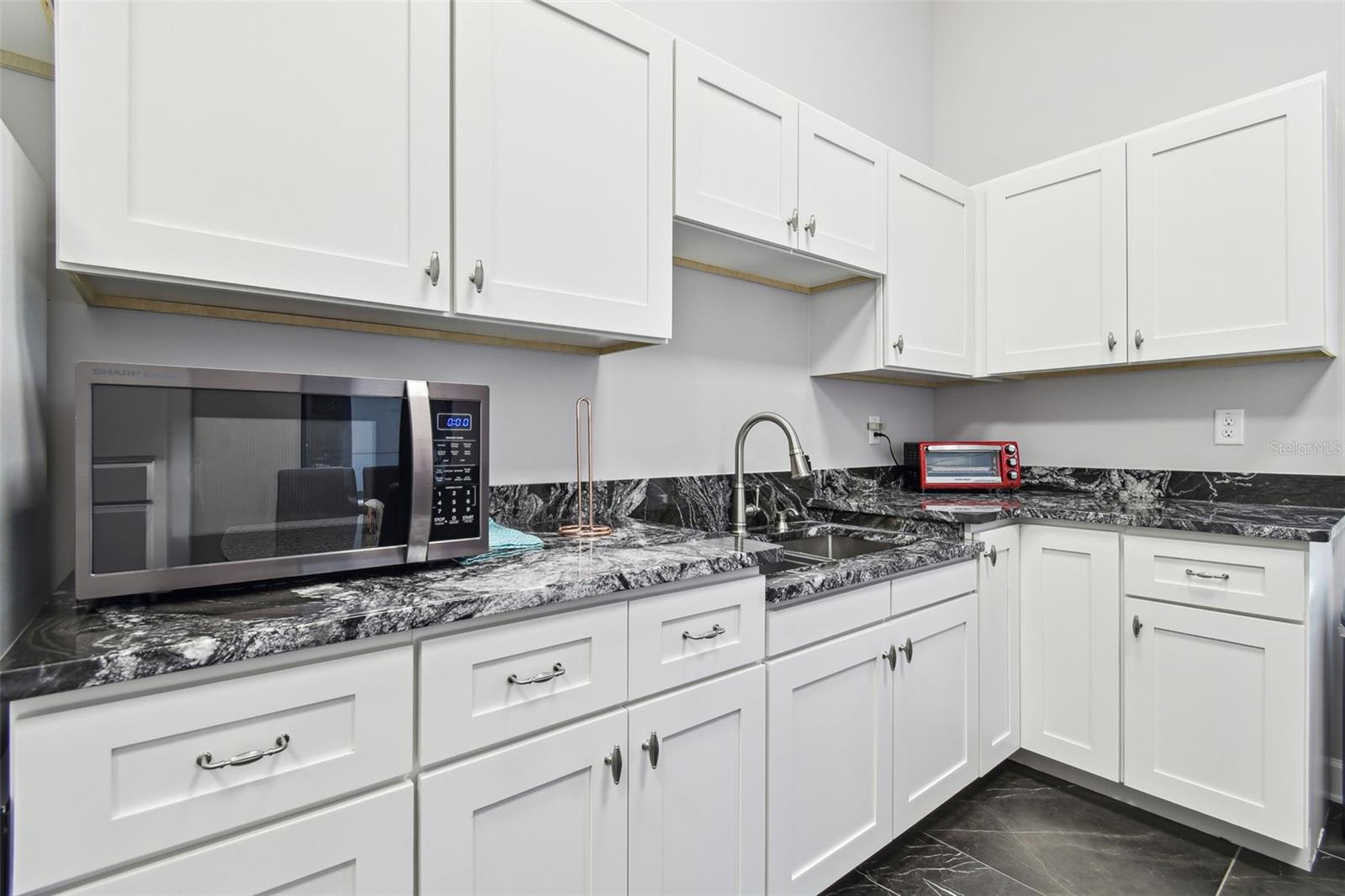 13908 MONROES BUSINESS PARK — photo 35