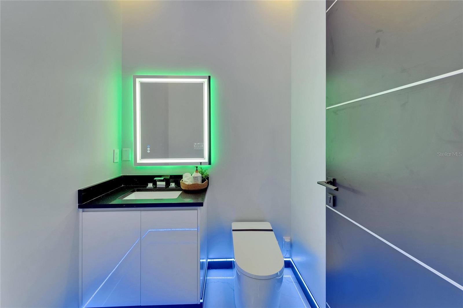 6530 SIMONE SHORES CIR — photo 11