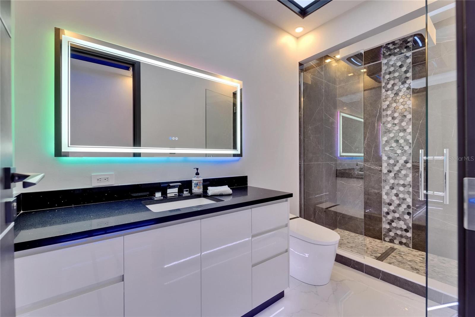 6530 SIMONE SHORES CIR — photo 56
