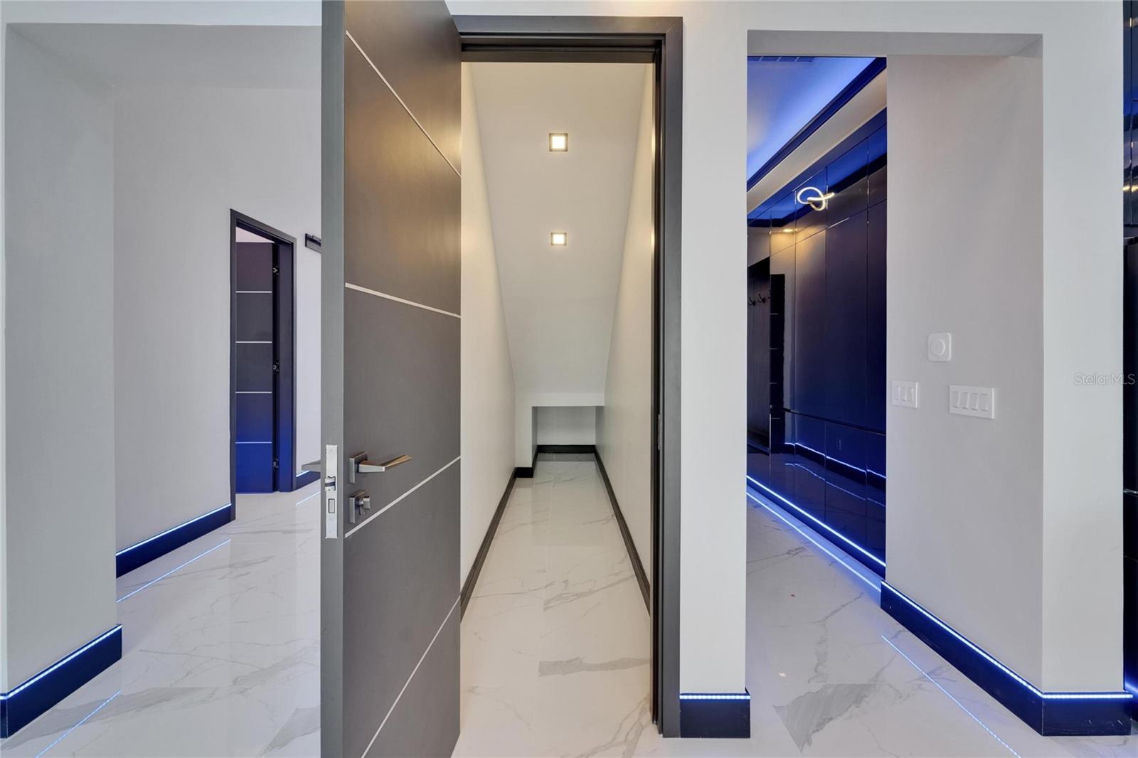 6530 SIMONE SHORES CIR — photo 15
