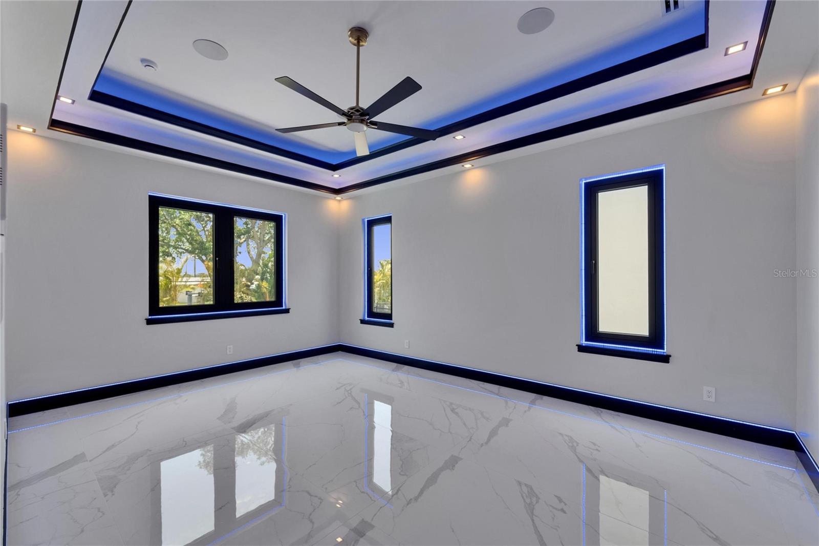 6530 SIMONE SHORES CIR — photo 32