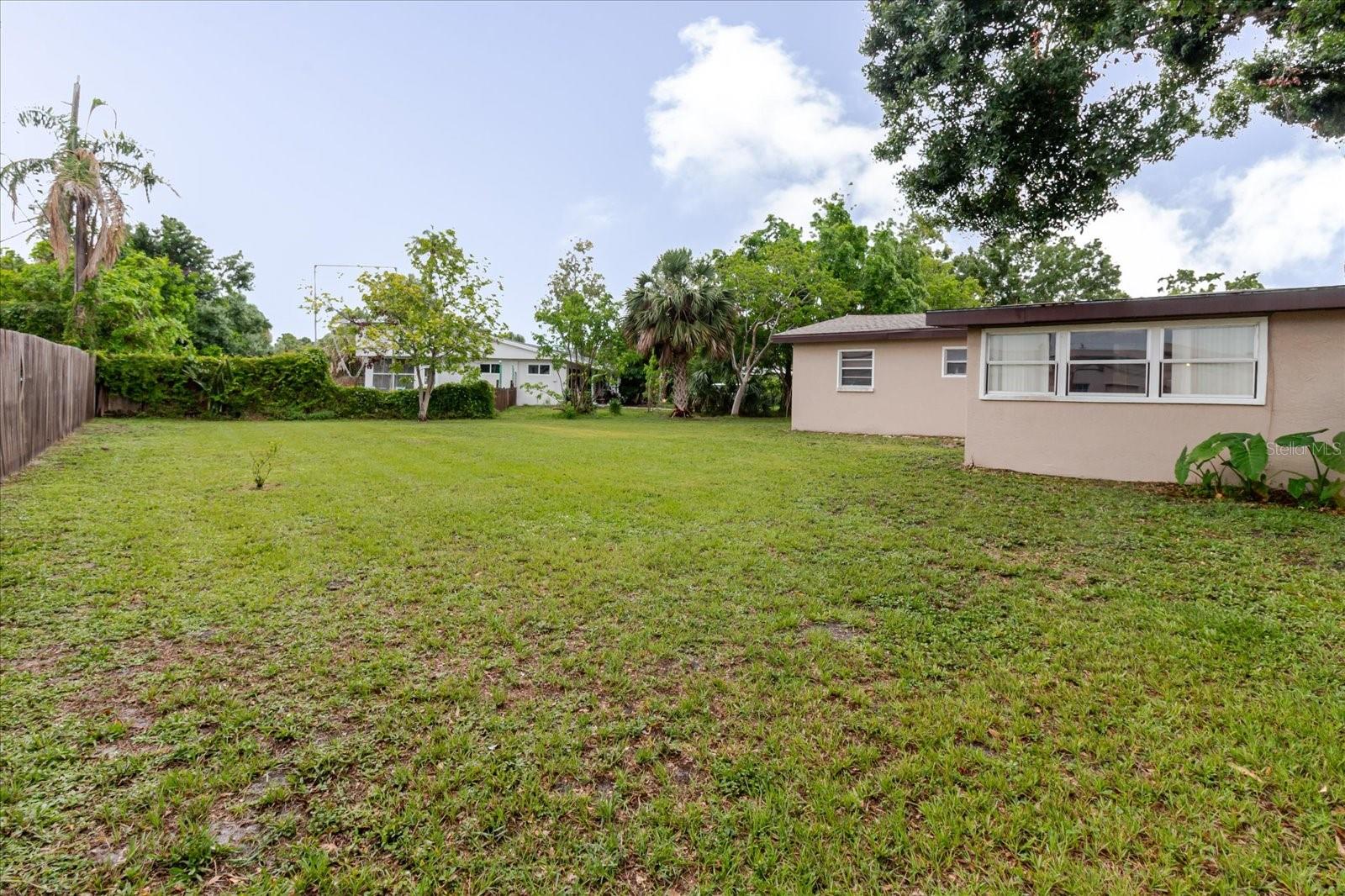 4015 ASBURY PL — photo 31