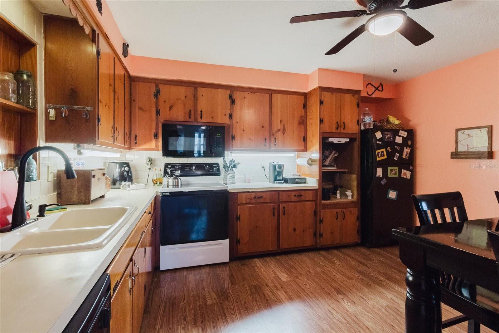 4015 ASBURY PL — photo 16