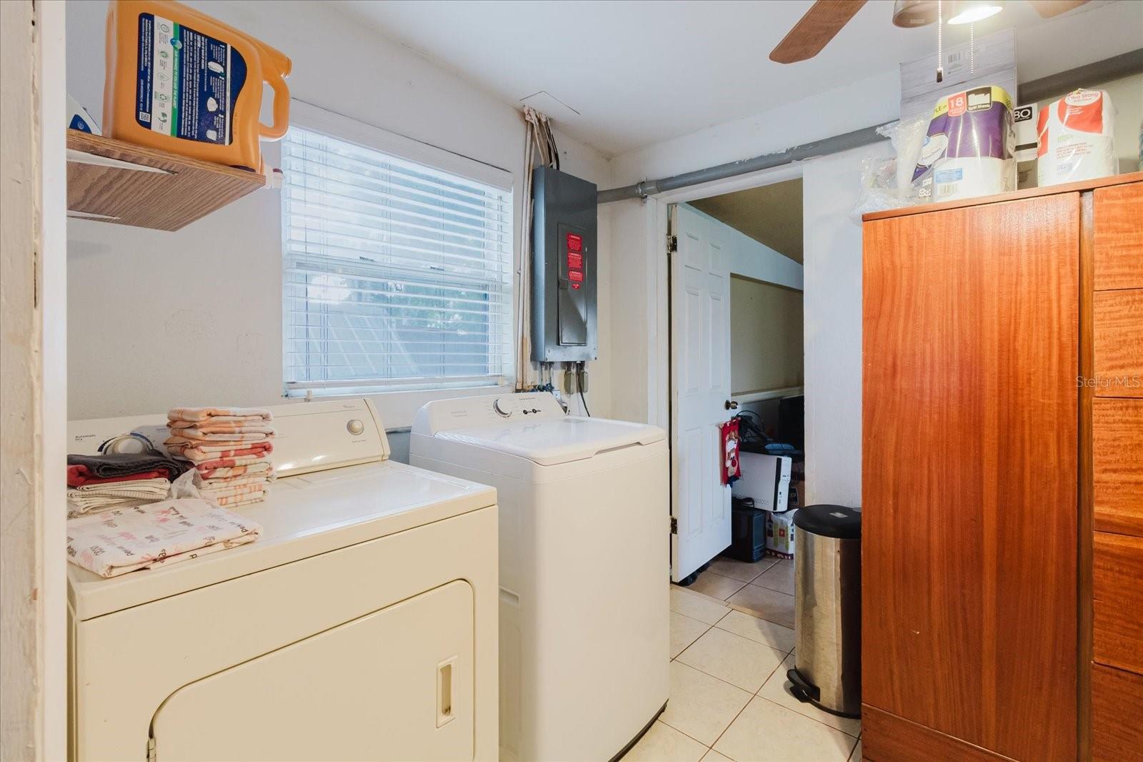 4015 ASBURY PL — photo 26