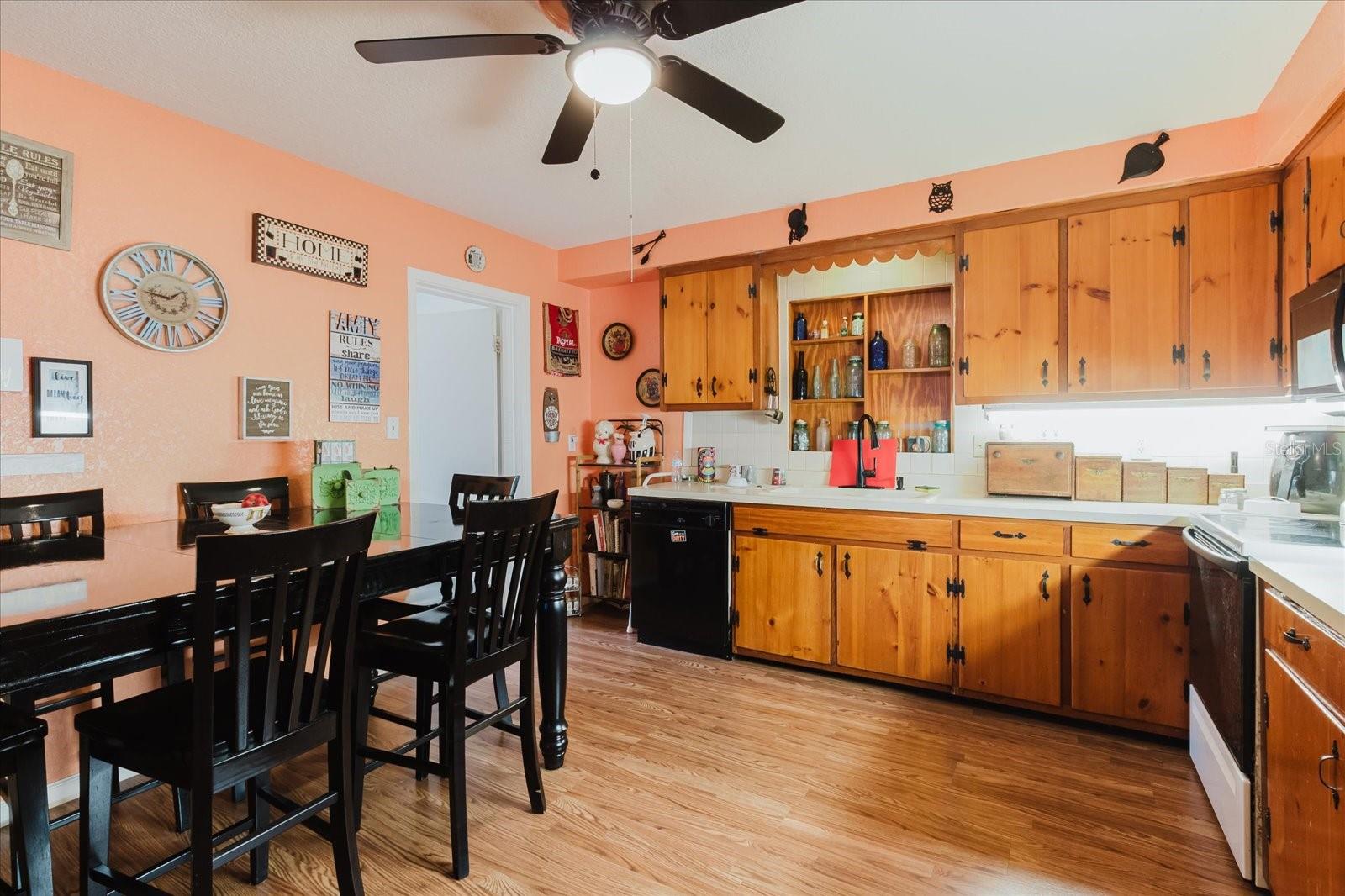 4015 ASBURY PL — photo 14