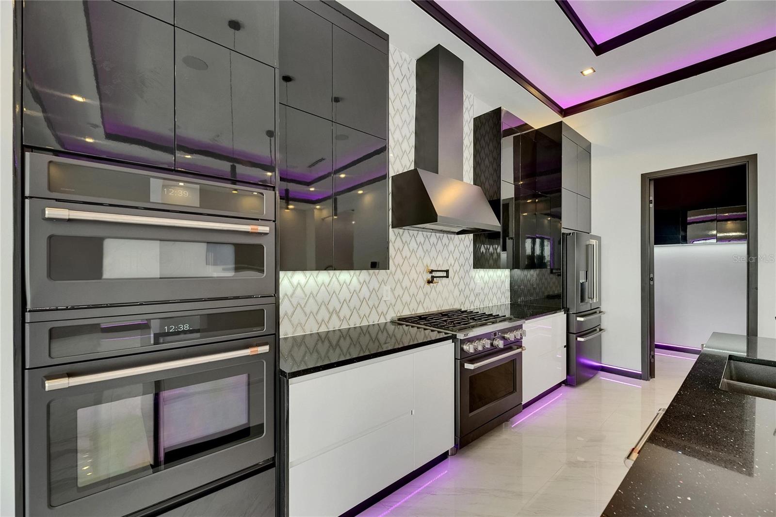6532 SIMONE SHORES CIR — photo 35