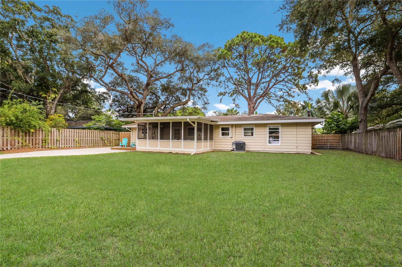 2266 CLEMATIS ST — photo 20
