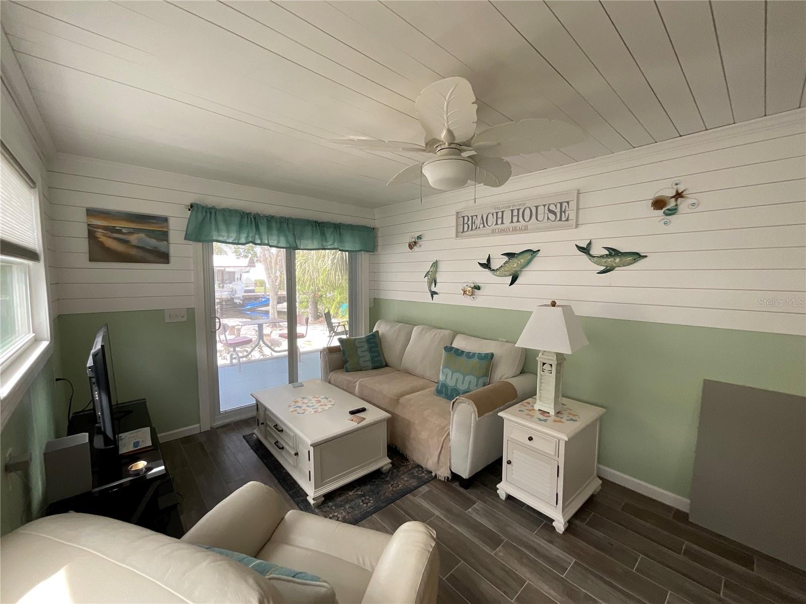 7104 FAIR LN — photo 23