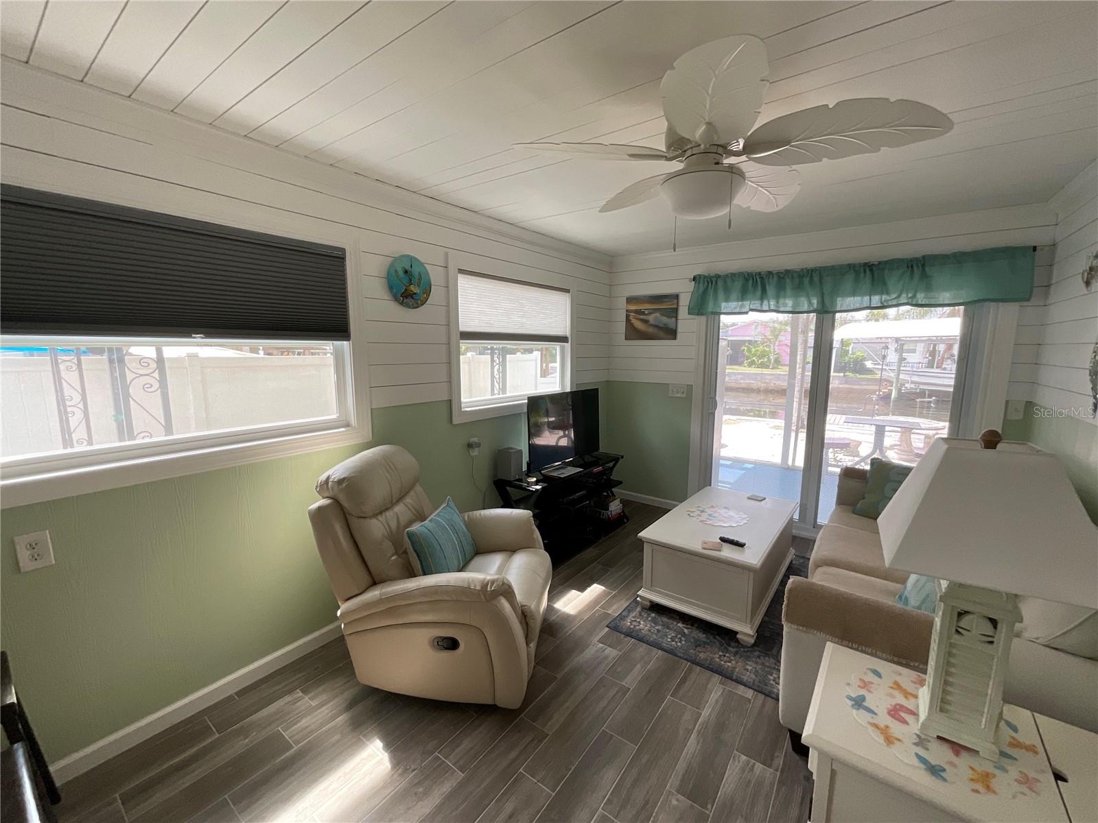 7104 FAIR LN — photo 22