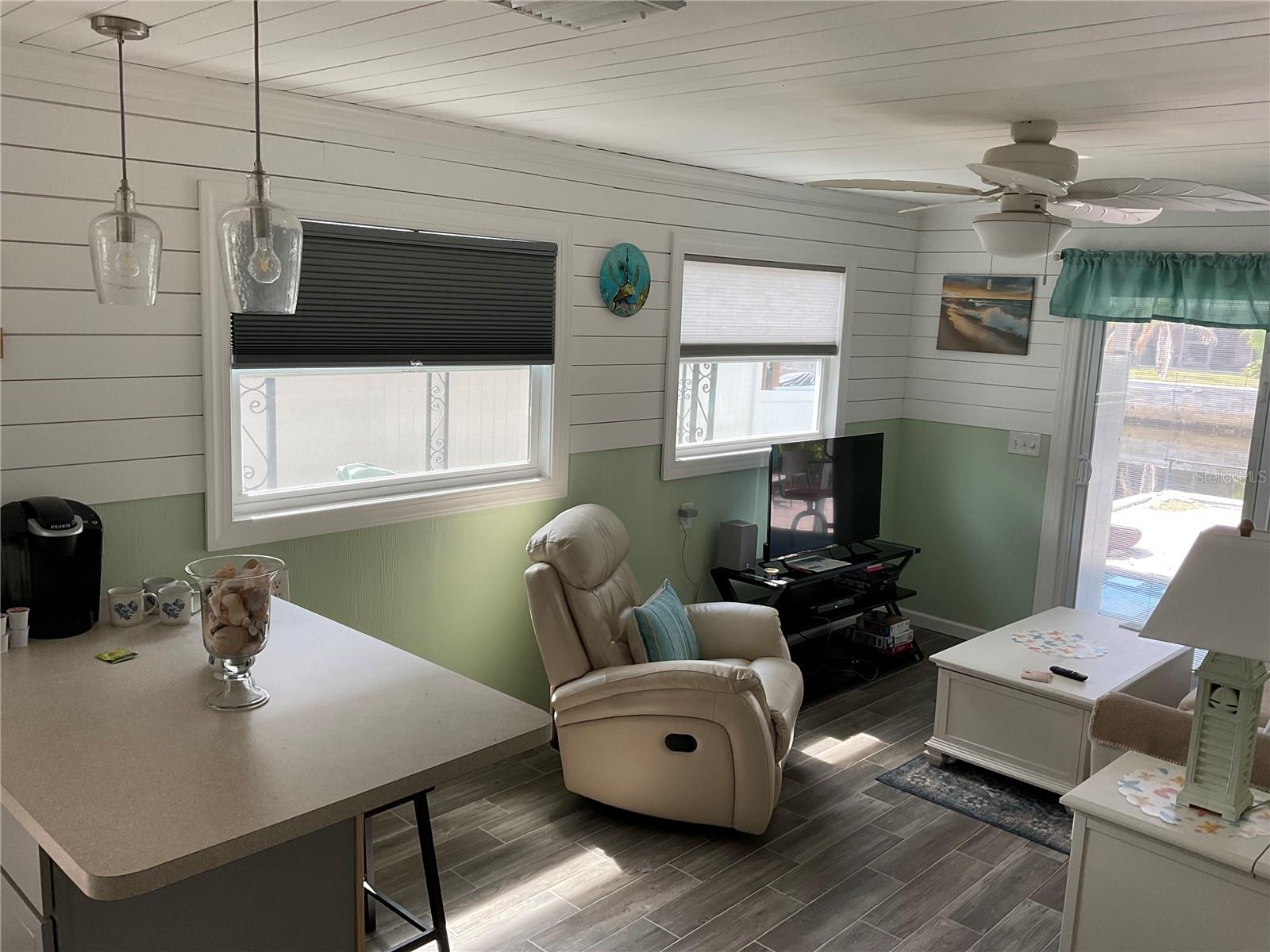 7104 FAIR LN — photo 18