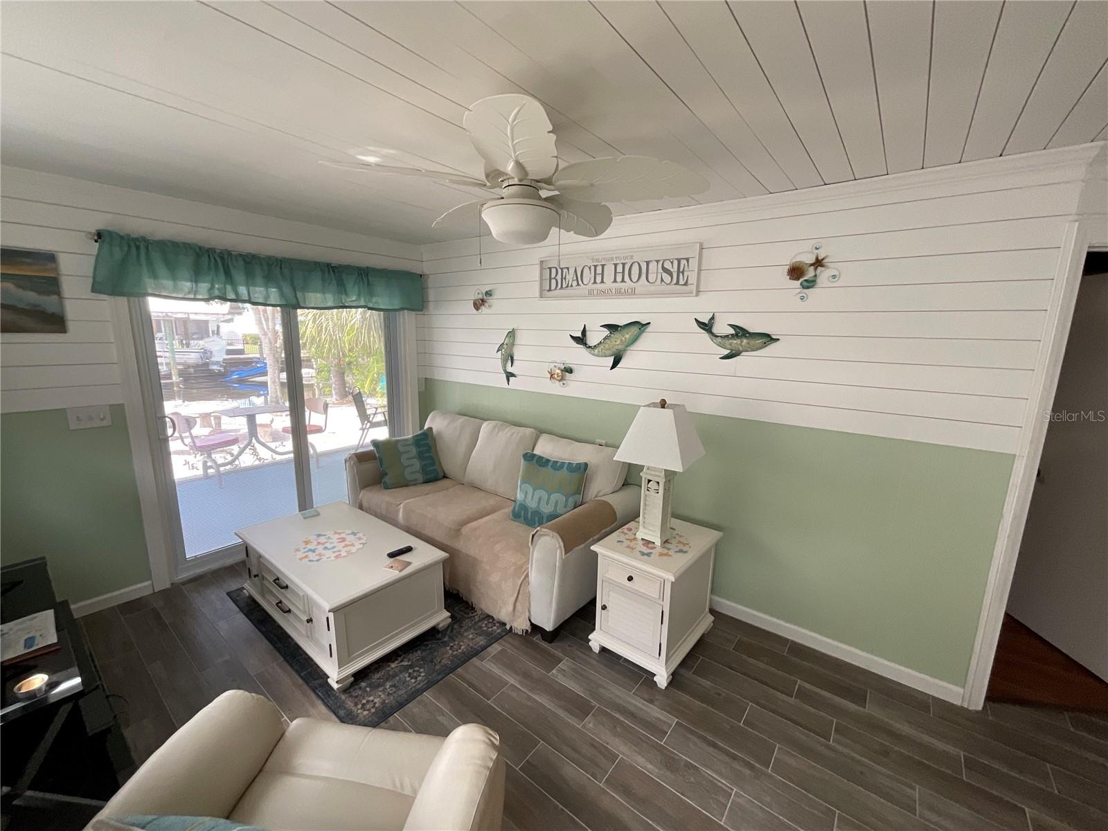 7104 FAIR LN — photo 24