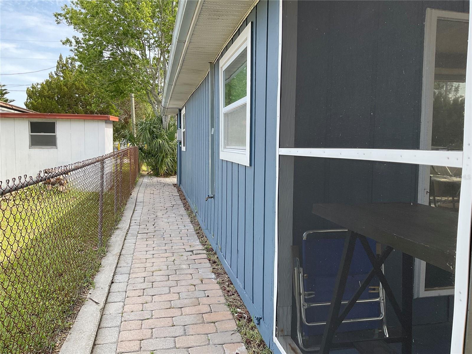 7104 FAIR LN — photo 11