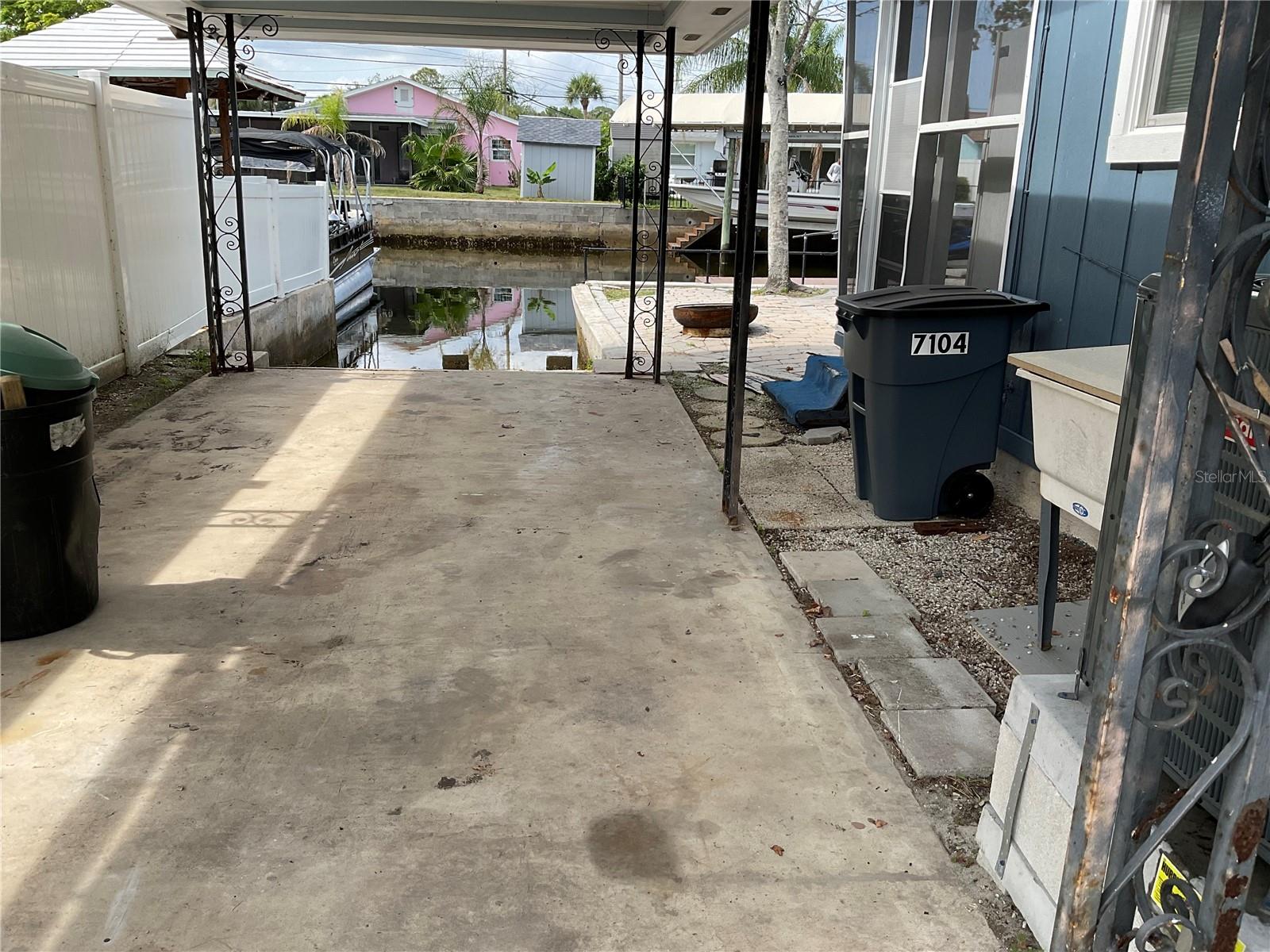 7104 FAIR LN — photo 3