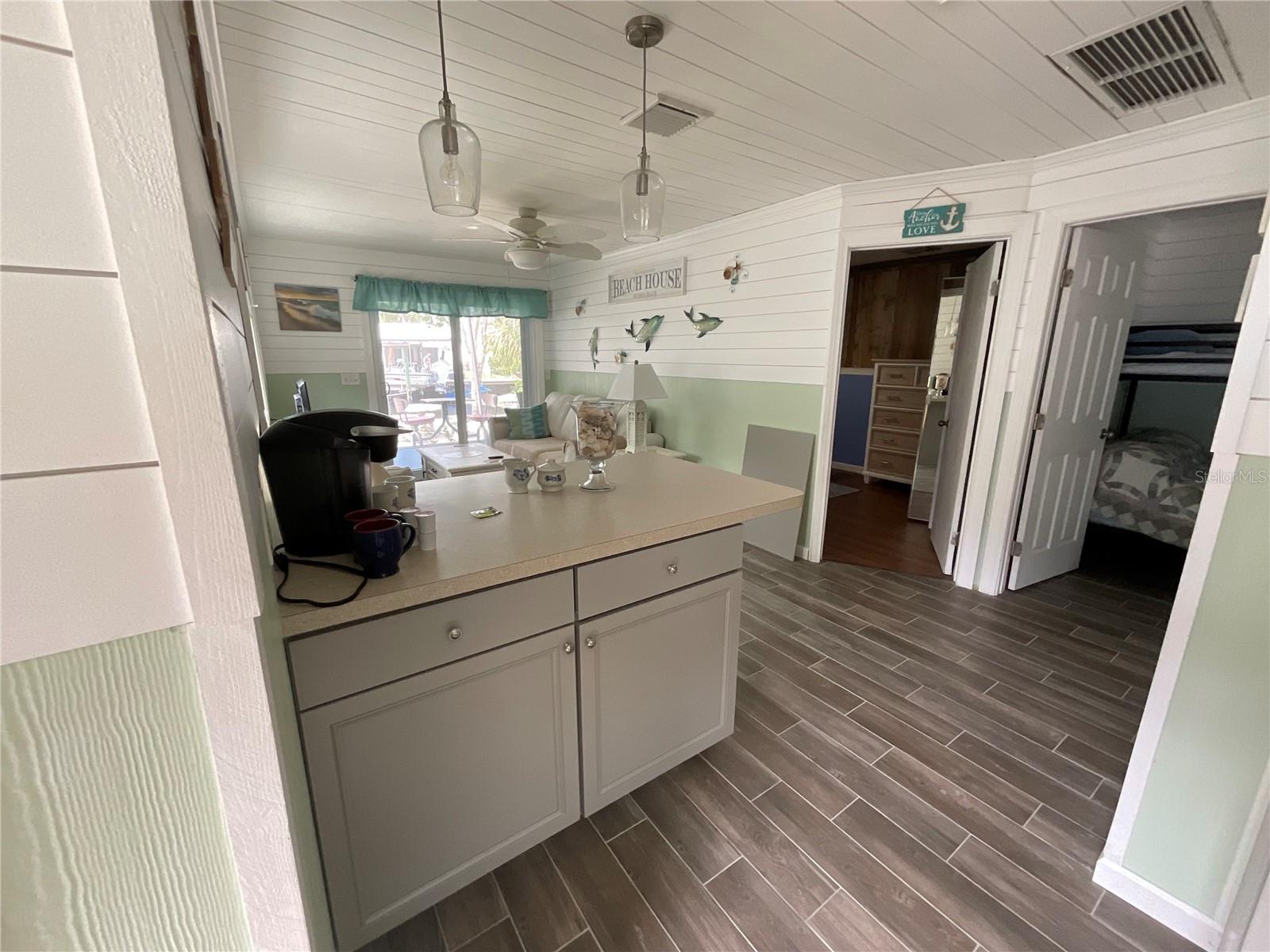 7104 FAIR LN — photo 20