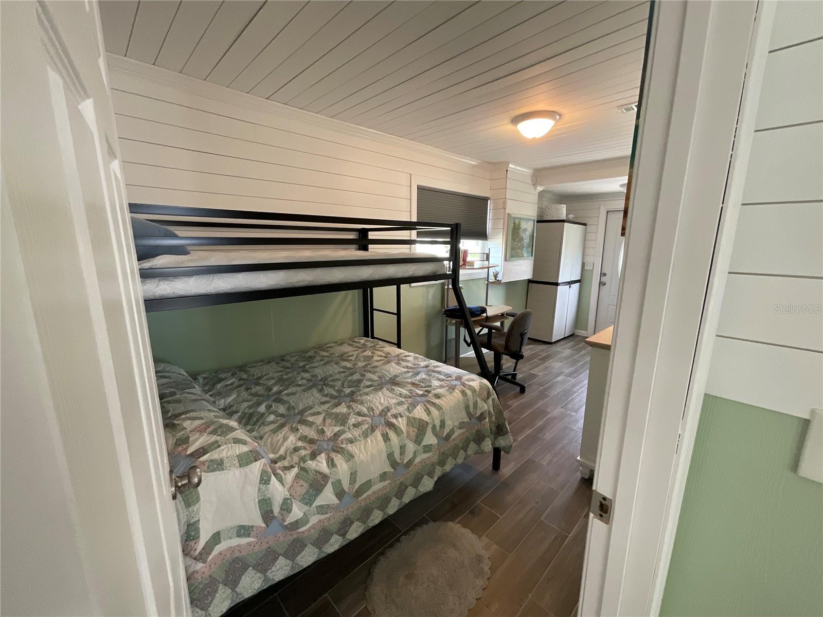 7104 FAIR LN — photo 29