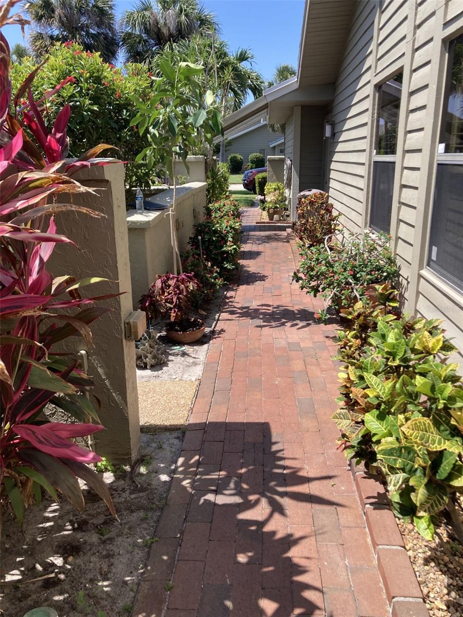 3407 AVENIDA MADERA #A — photo 3