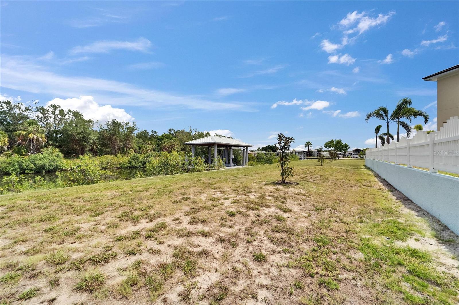 6520 SIMONE SHORES CIR — photo 86