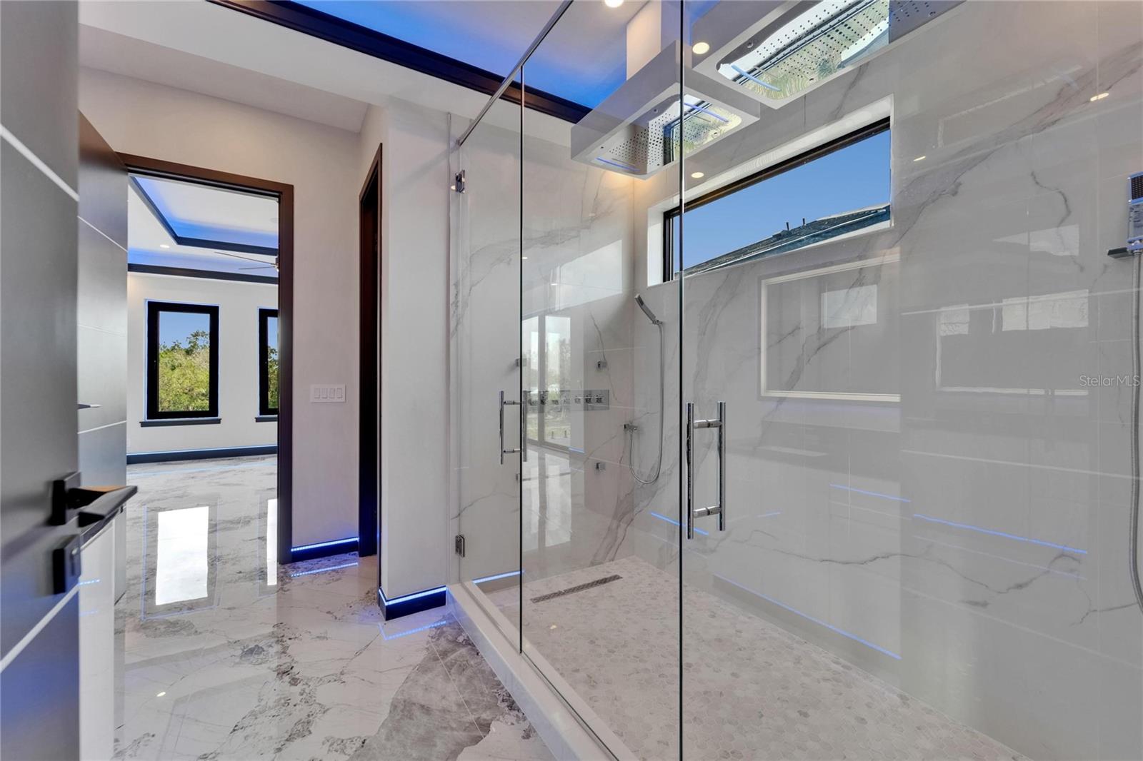 6520 SIMONE SHORES CIR — photo 33