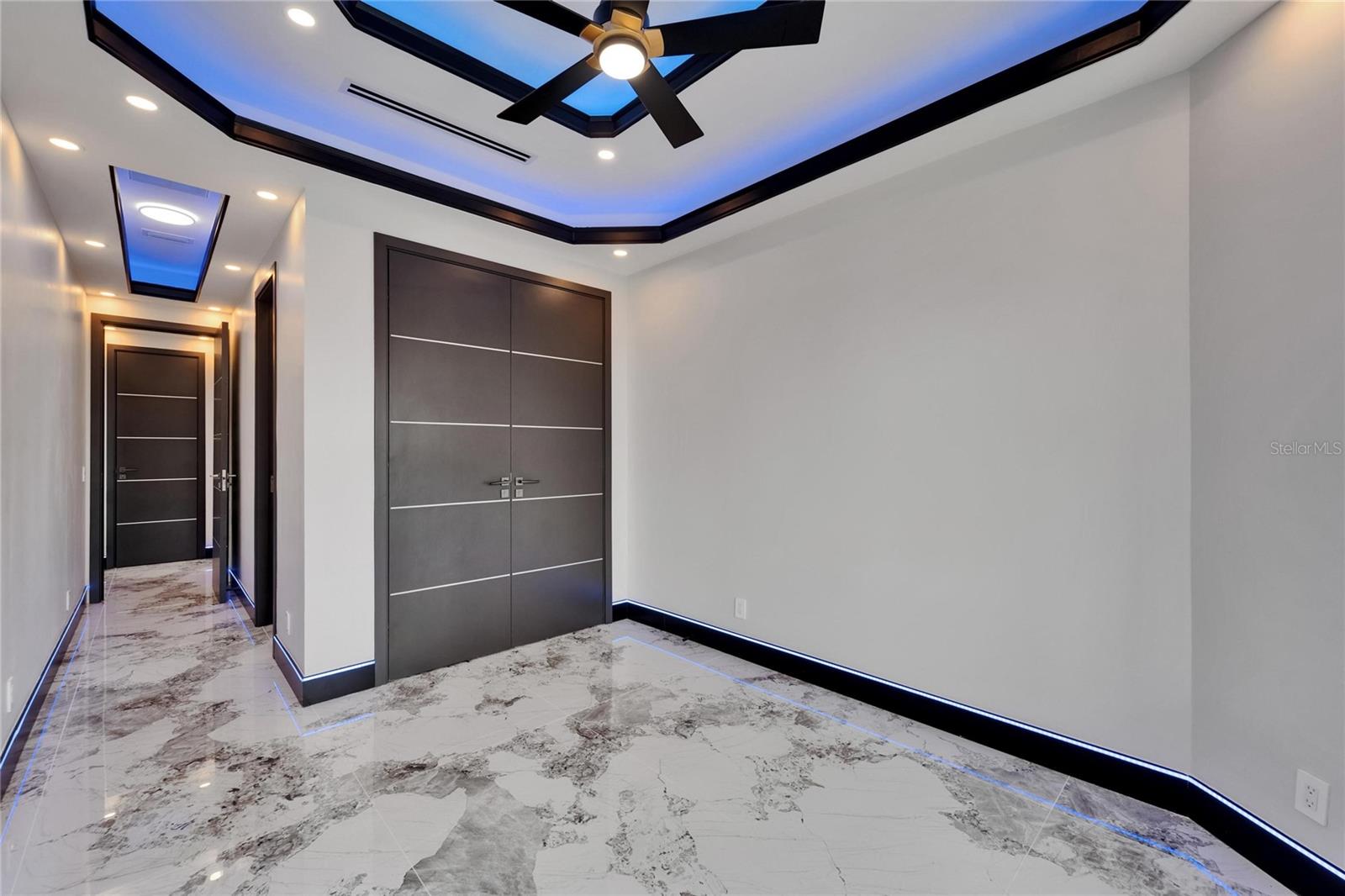 6520 SIMONE SHORES CIR — photo 23