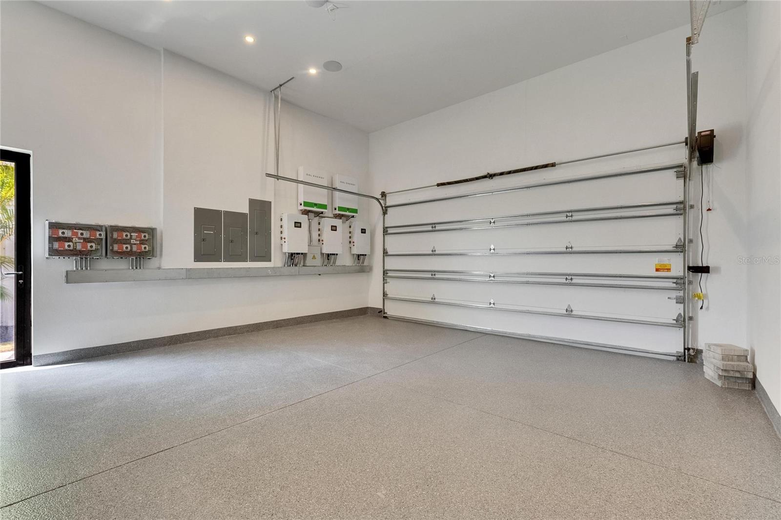 6526 SIMONE SHORES CIR — photo 28