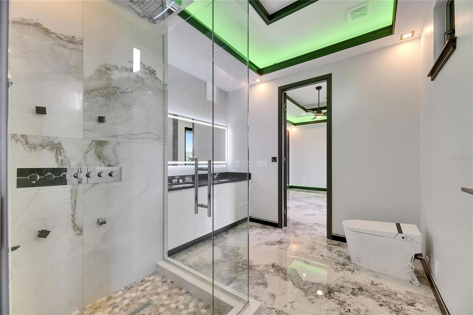 6526 SIMONE SHORES CIR — photo 41