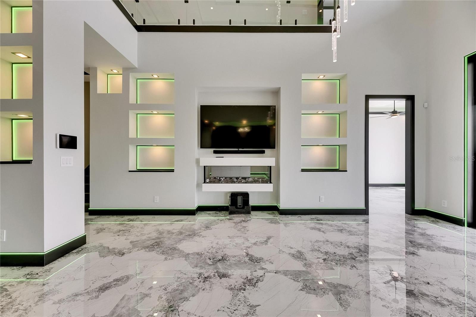 6526 SIMONE SHORES CIR — photo 11