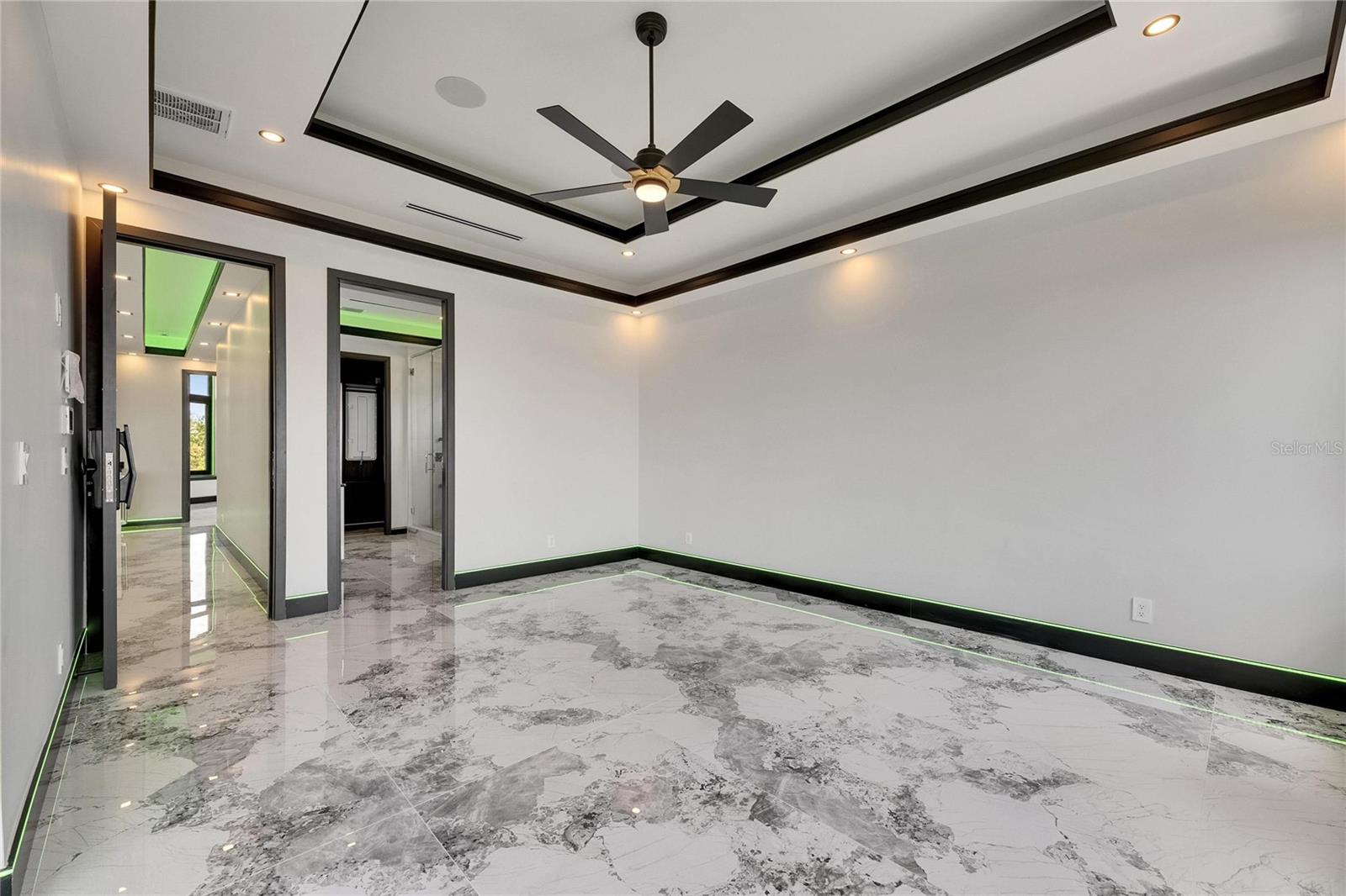 6526 SIMONE SHORES CIR — photo 59