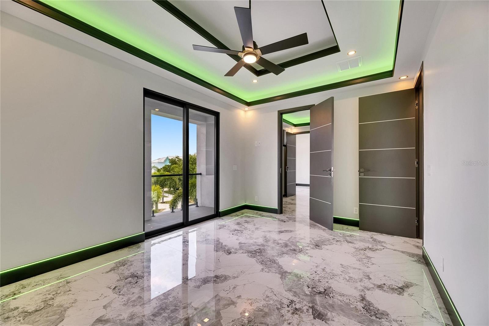 6526 SIMONE SHORES CIR — photo 44