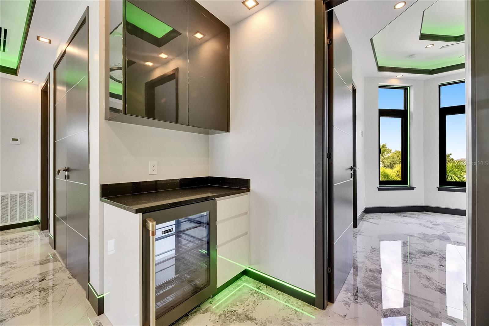 6526 SIMONE SHORES CIR — photo 37