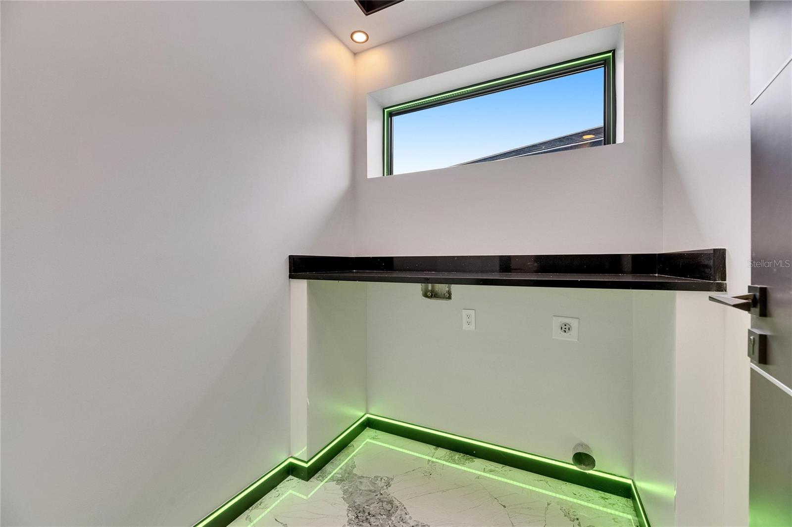 6526 SIMONE SHORES CIR — photo 49