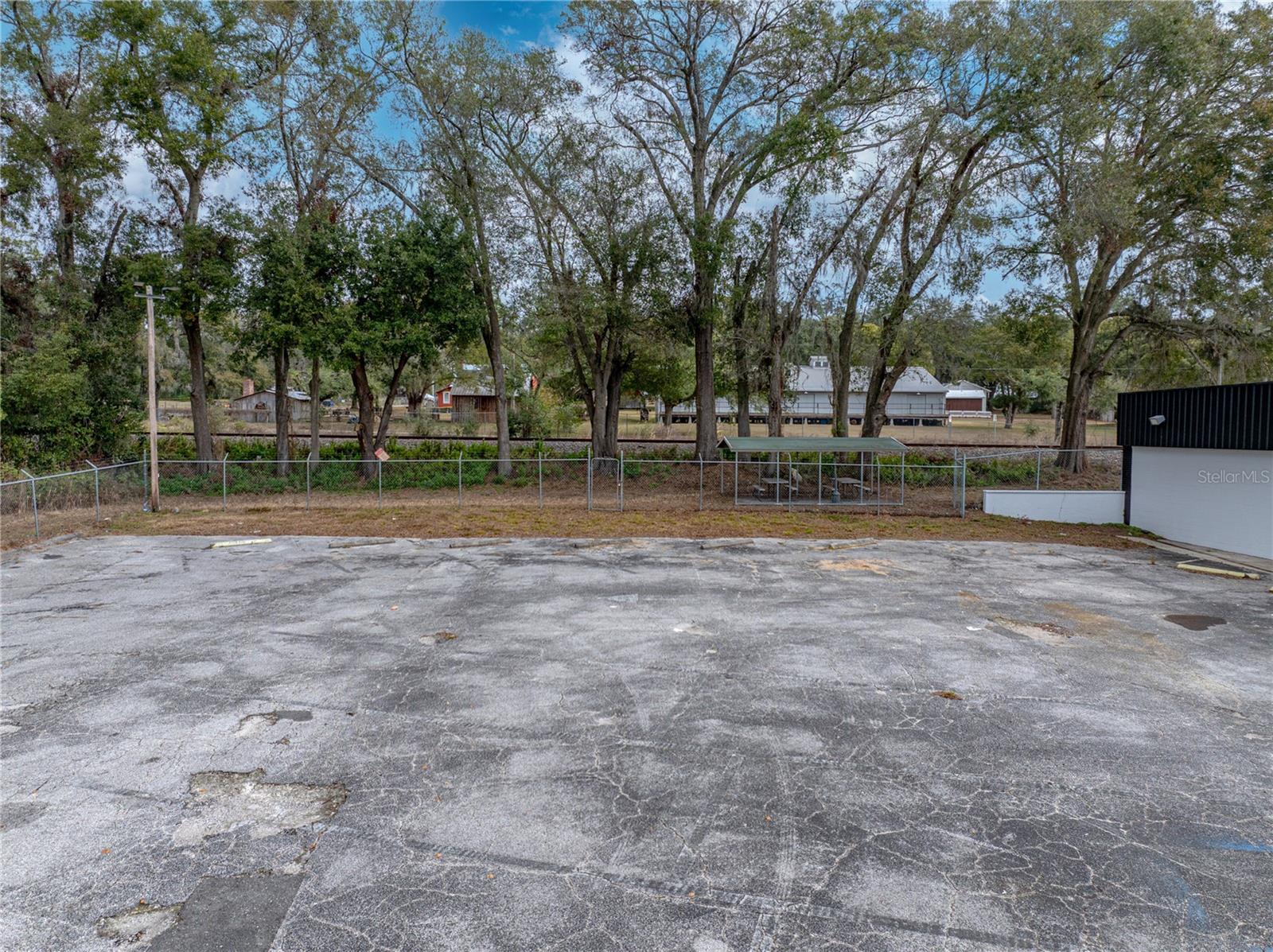 15552 US HIGHWAY 301 — photo 2