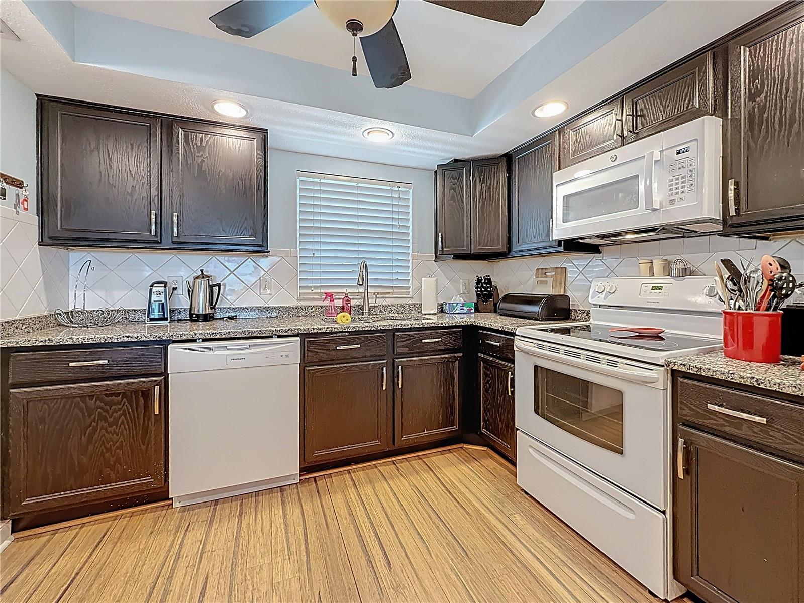 4725 COVE CIRCLE #908 — photo 16