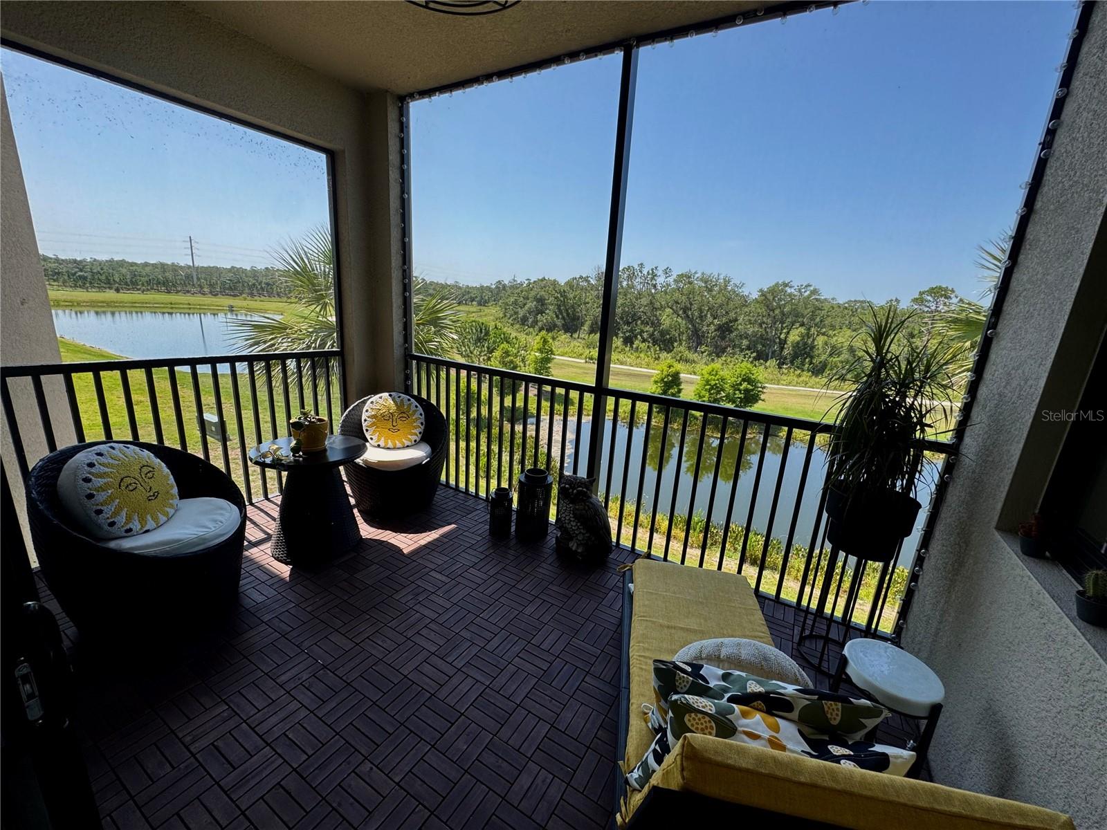 18028 GAWTHROP DR #303 — photo 22