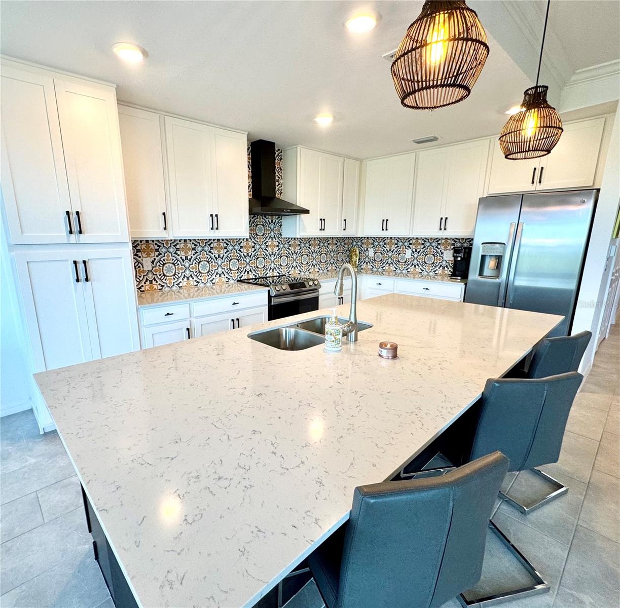 18028 GAWTHROP DR #303 — photo 9