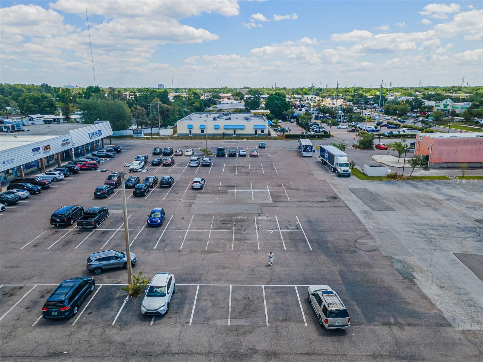 7430 PALM RIVER RD — photo 10
