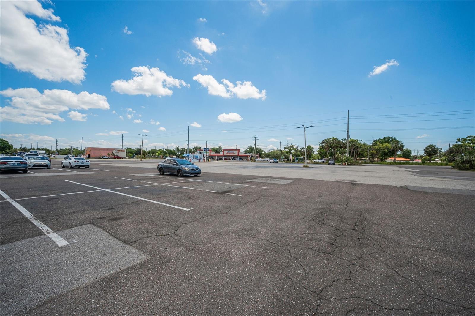 7430 PALM RIVER RD — photo 25