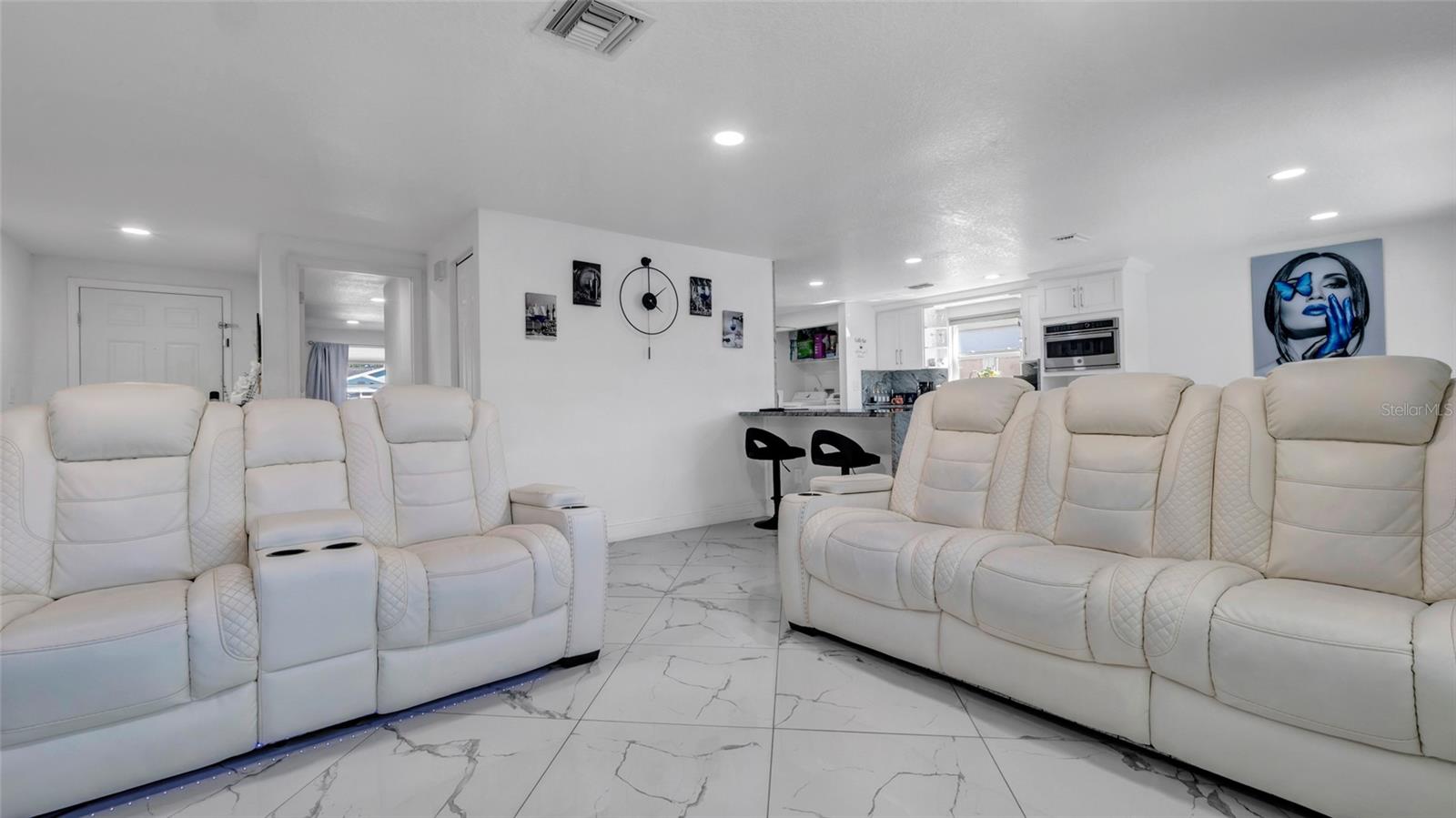 12416 QUEENSLAND LN — photo 8