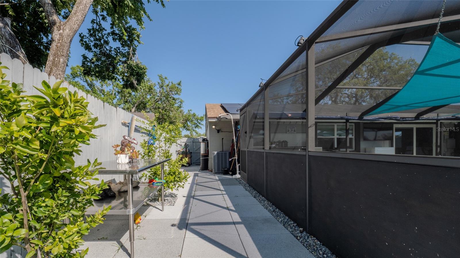 12416 QUEENSLAND LN — photo 40
