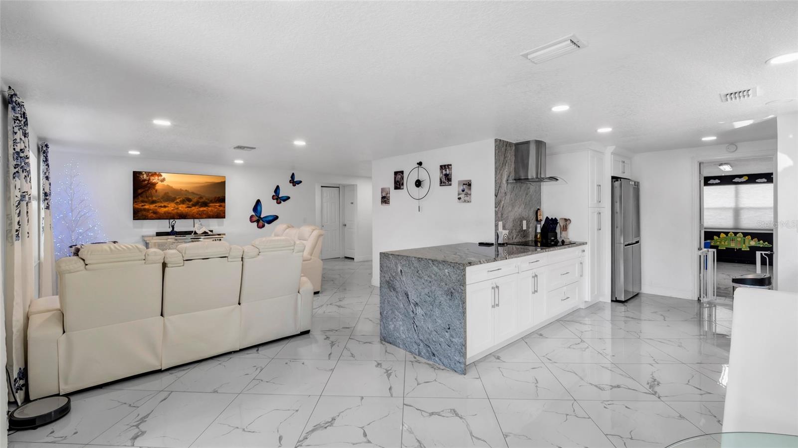 12416 QUEENSLAND LN — photo 11