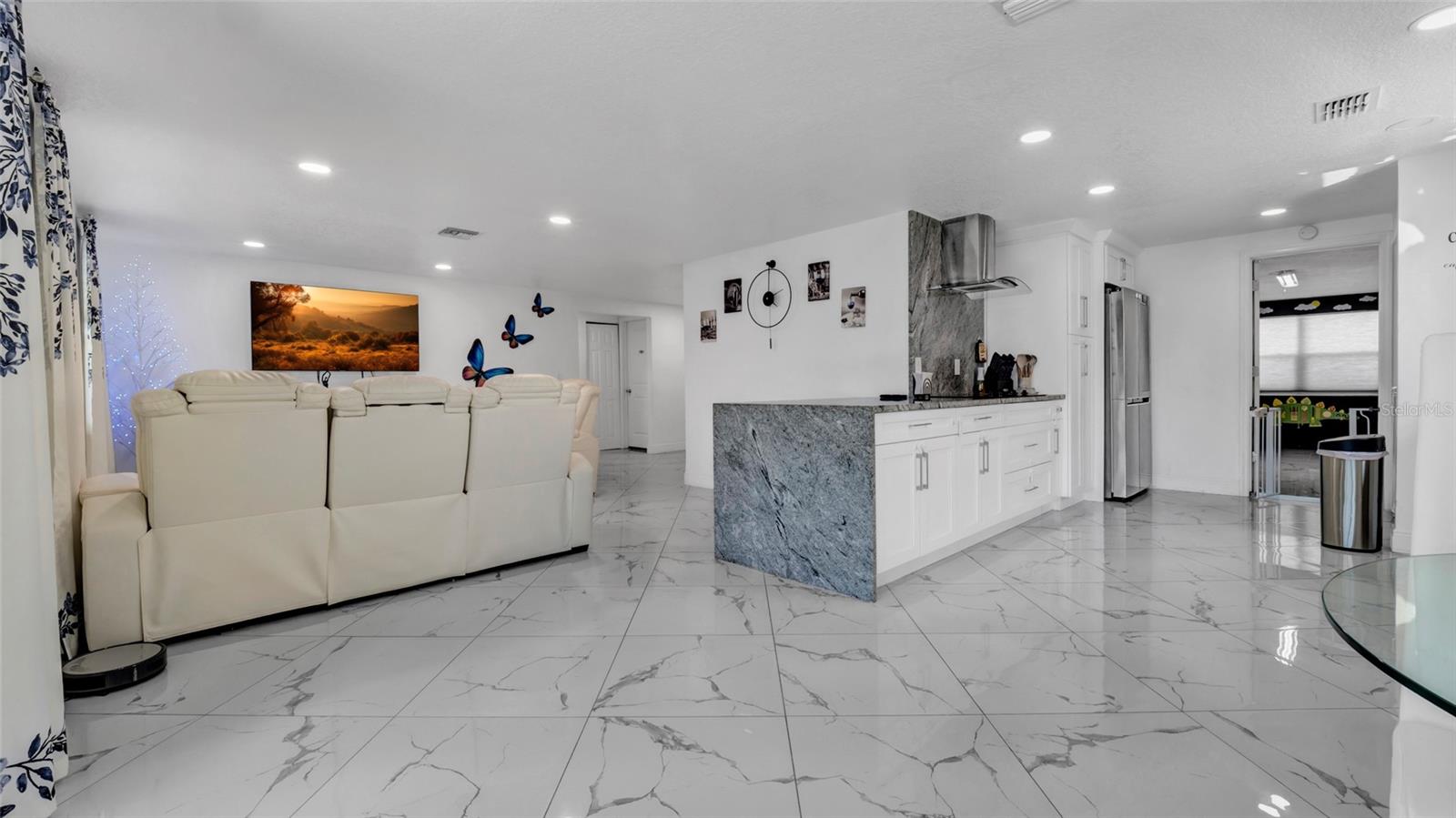 12416 QUEENSLAND LN — photo 10