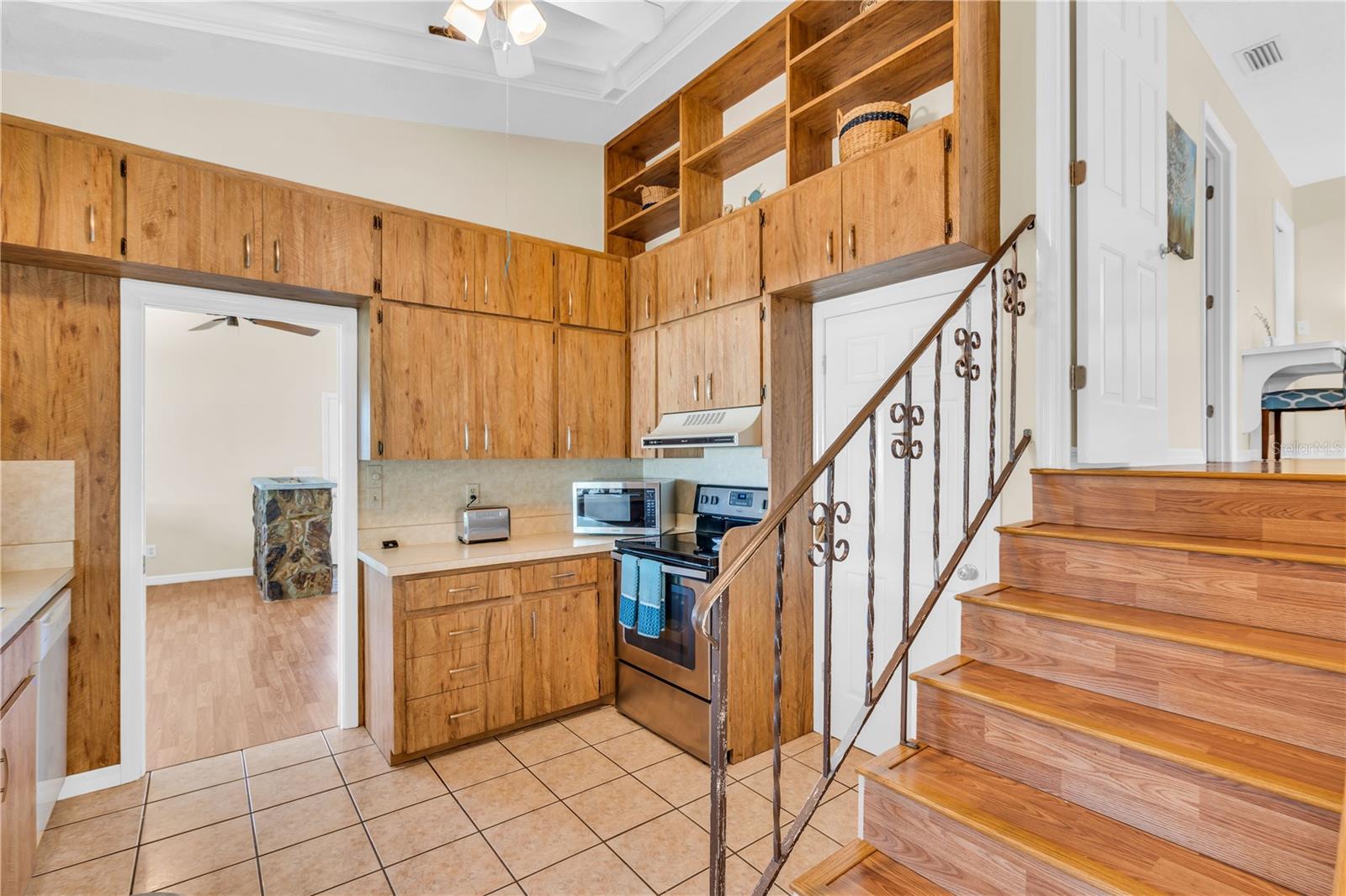 521 PAMETO RD — photo 12