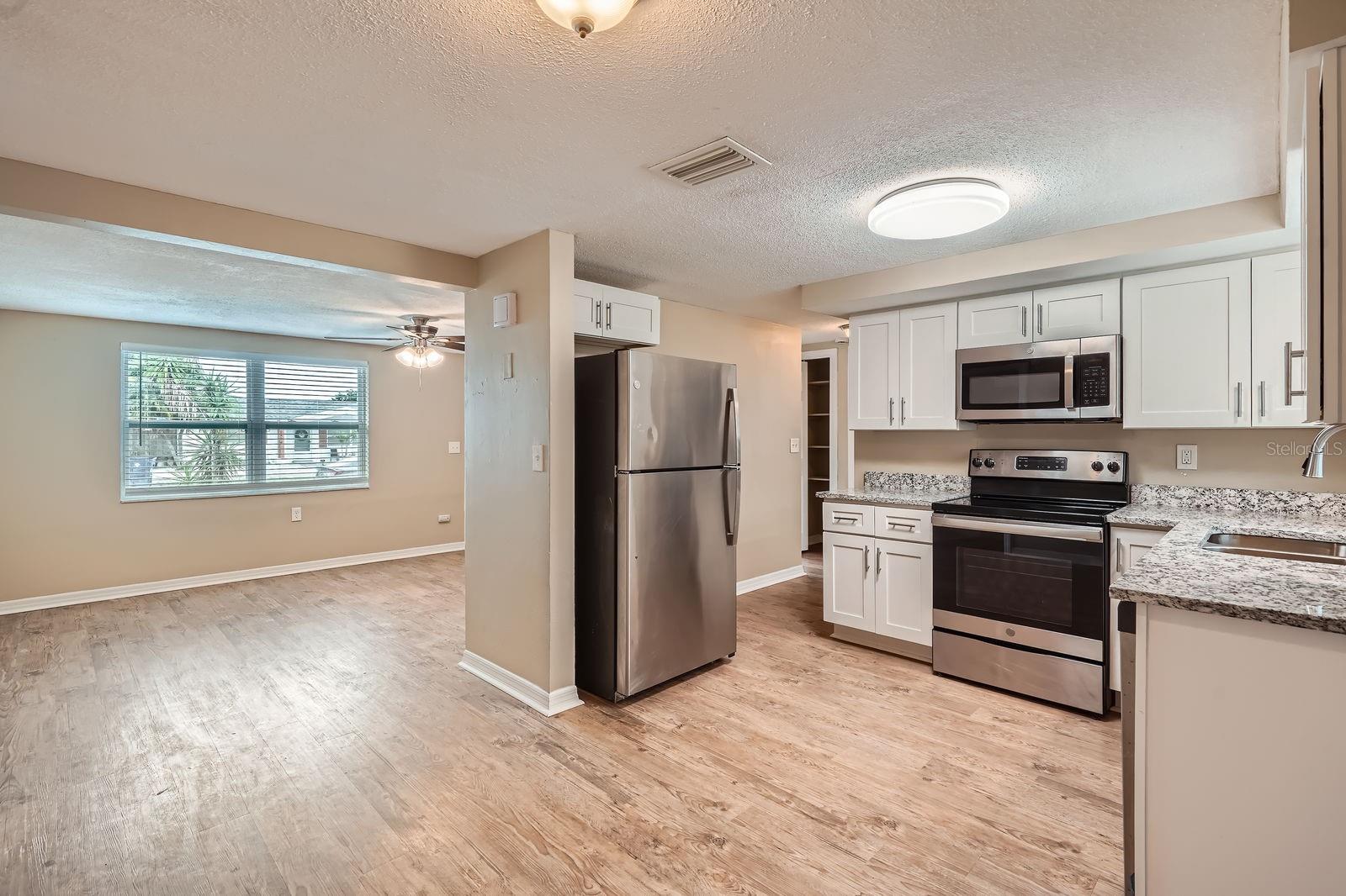 5429 FLORA AVE — photo 6