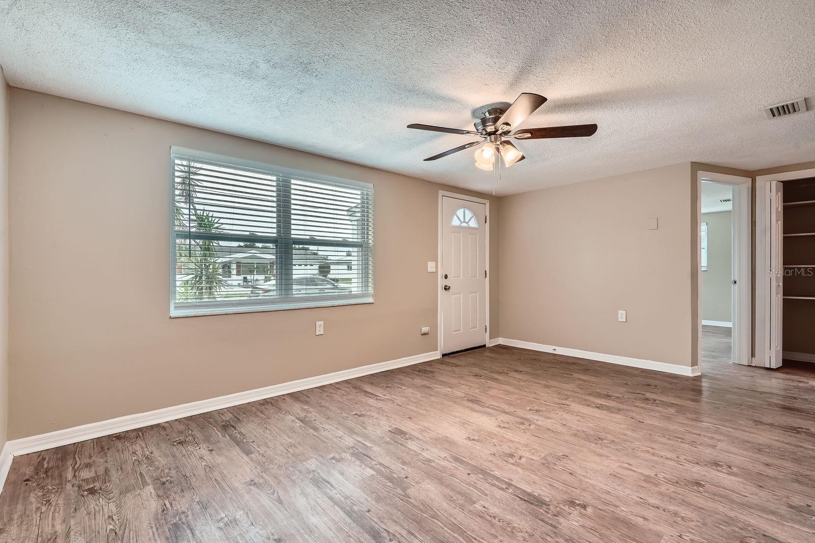 5429 FLORA AVE — photo 12