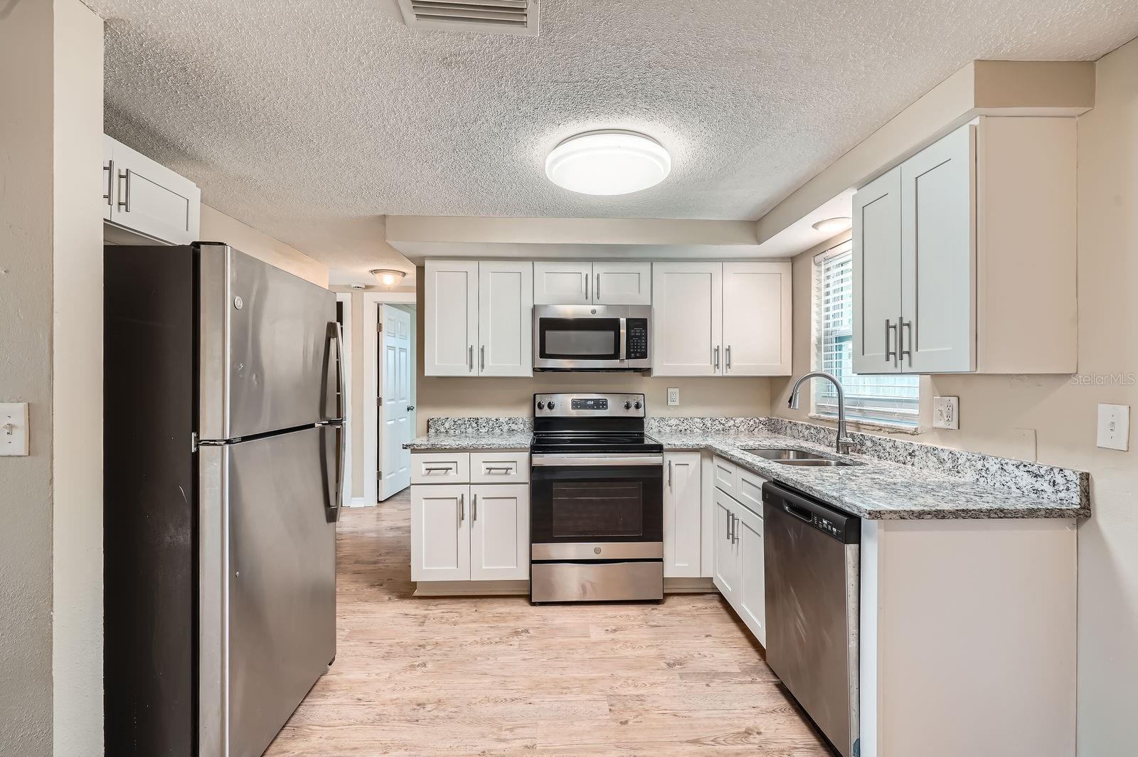5429 FLORA AVE — photo 5