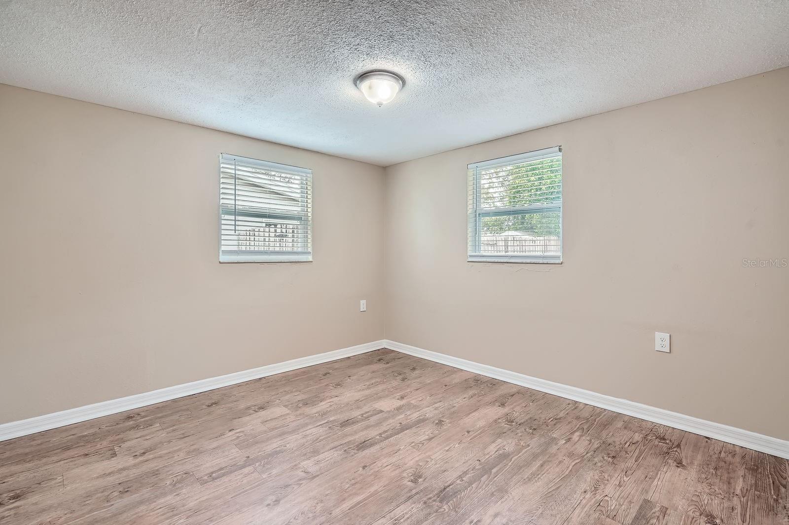 5429 FLORA AVE — photo 22