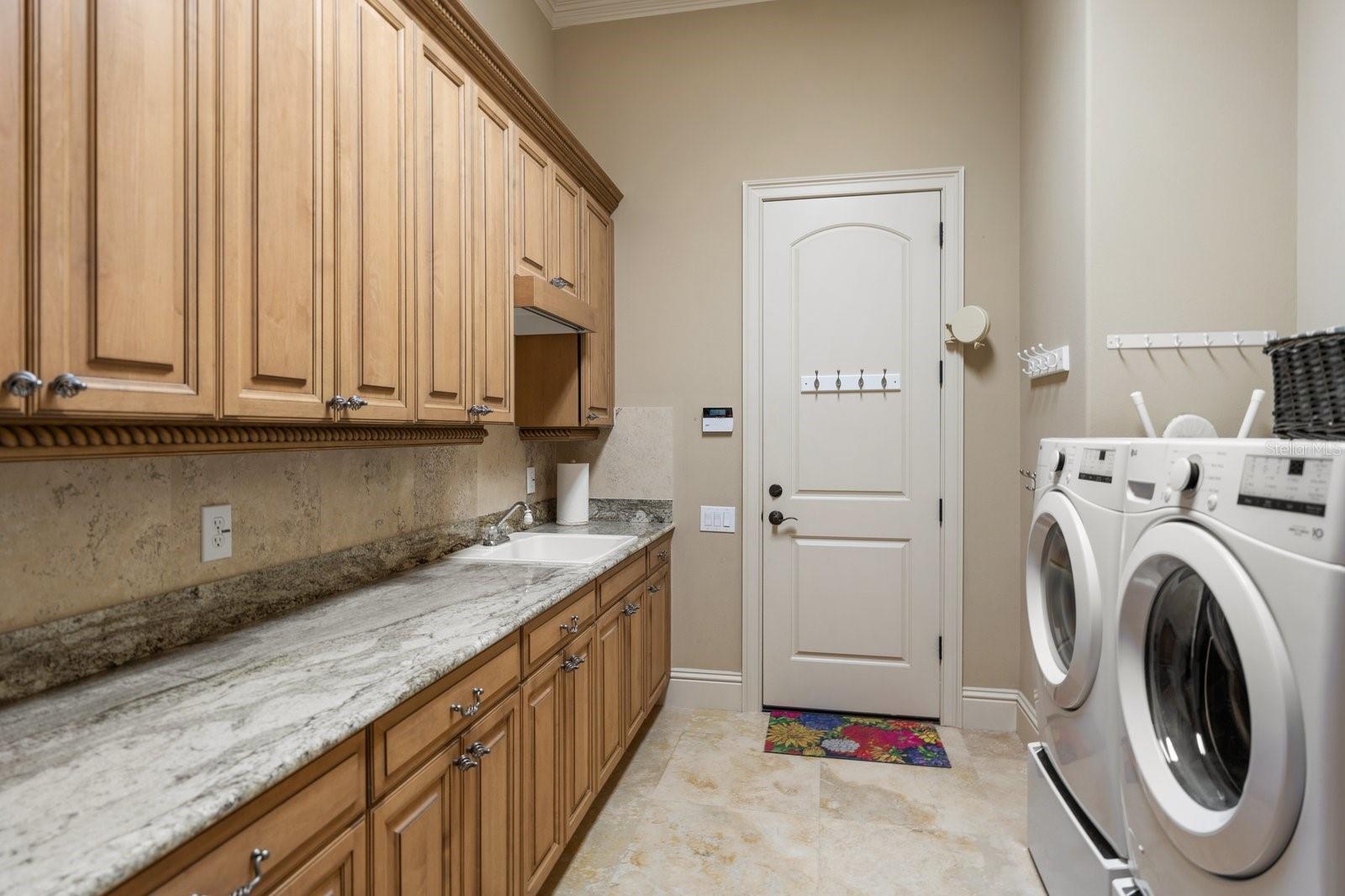 841 PONCE DE LEON DR — photo 40