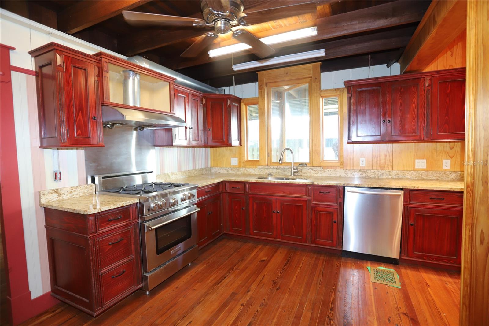 272 ORANGE ST #A-B — photo 13