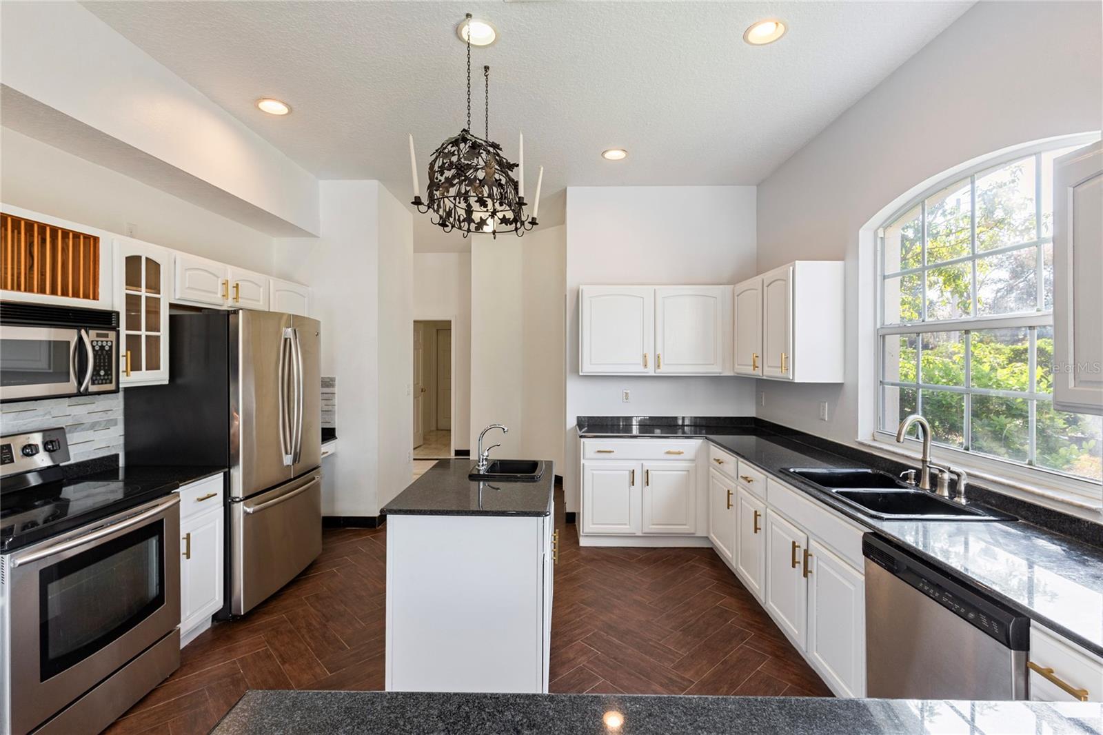 3062 SUTTON WOODS DR — photo 11